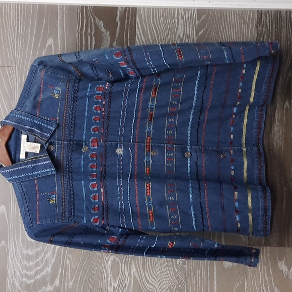 C.L.O.T.h.e.s denim 100% cotton beaded embroidery button up top - Picture 1 of 14